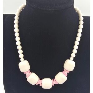 Vintage Pink White Marshmellow Beaded Acrylic Necklace Hong Kong MCM